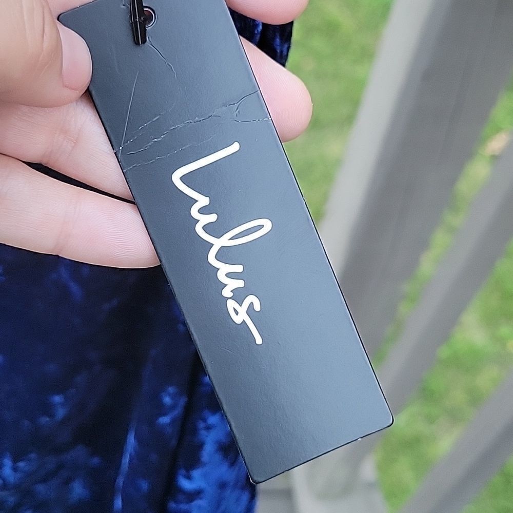 Lulu's cross front velvet dress size M - Picture 3 of 7